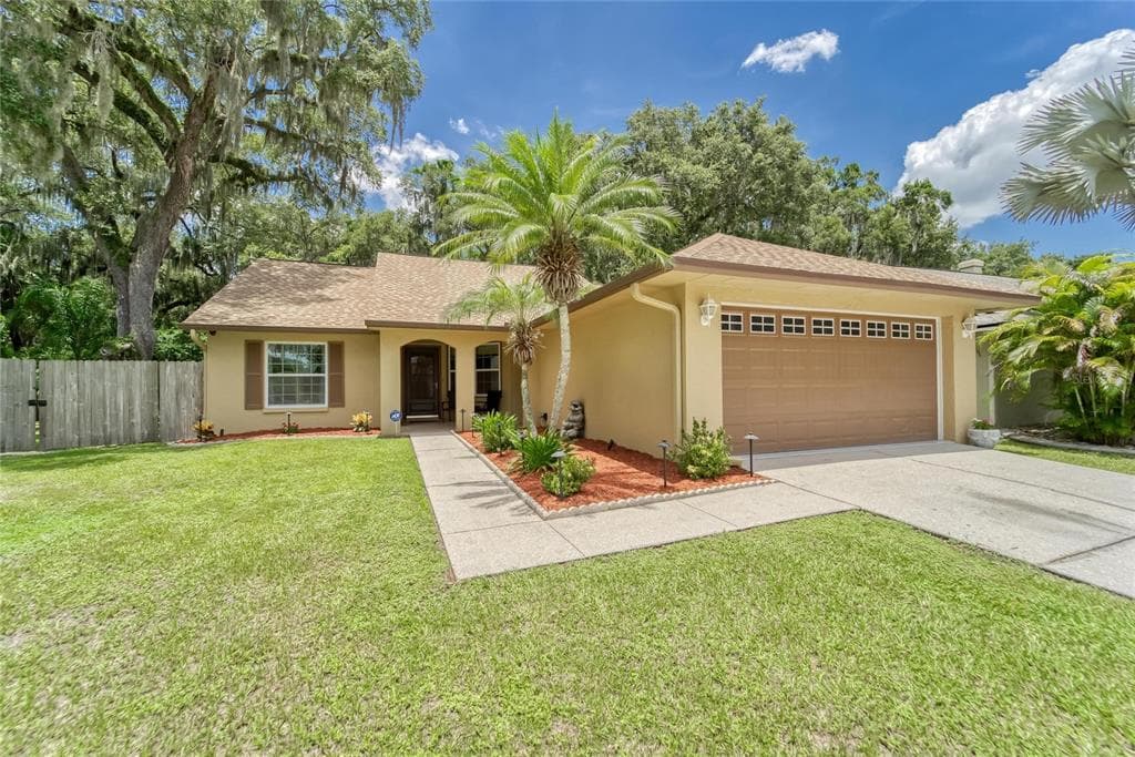 2037 SHADOW PINE DRIVE BRANDON, FL 33511