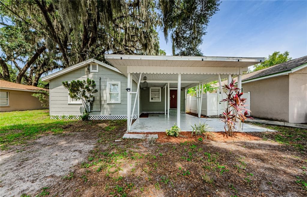 1202 N FERRELL STREET PLANT CITY, FL 33563