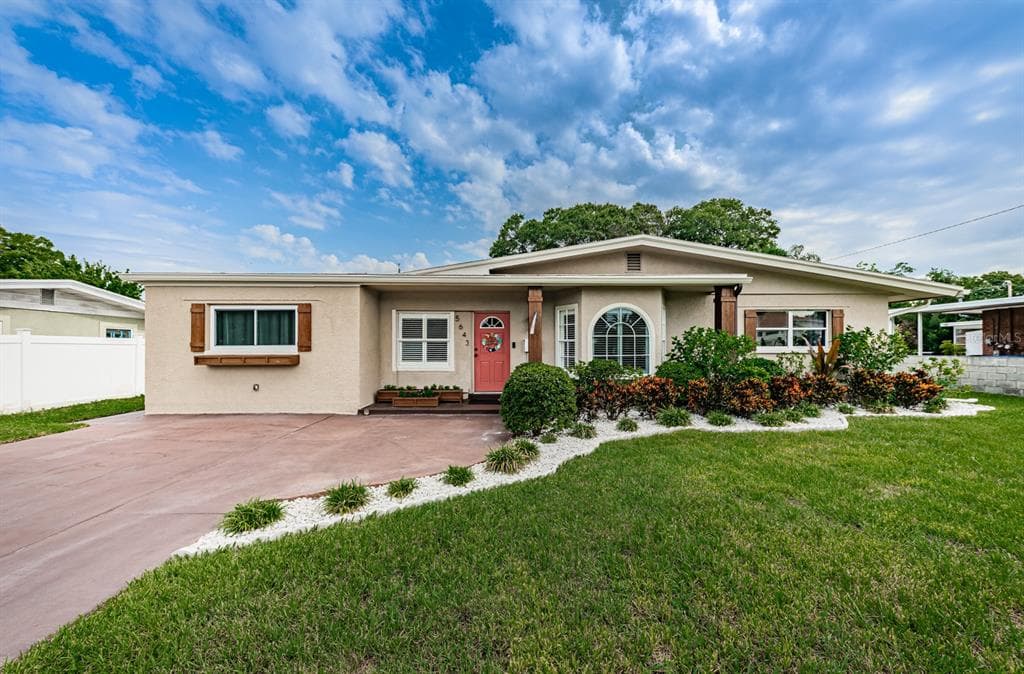 5643 36TH AVENUE N ST PETERSBURG, FL 33710