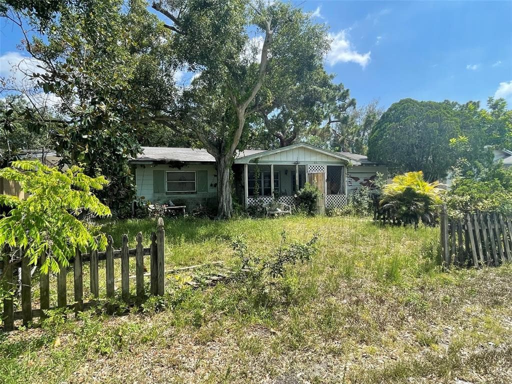 3156 MEADOW VIEW AVENUE LARGO, FL 33771