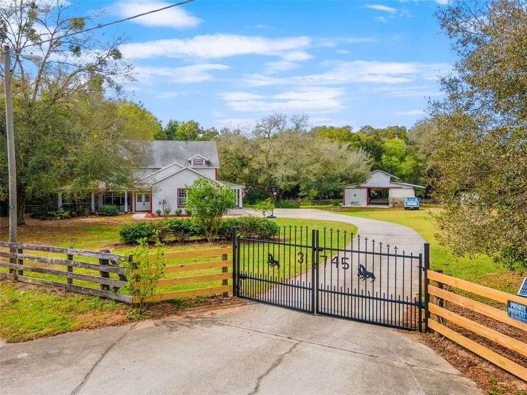 31745 TRILBY ROAD DADE CITY, FL 33523