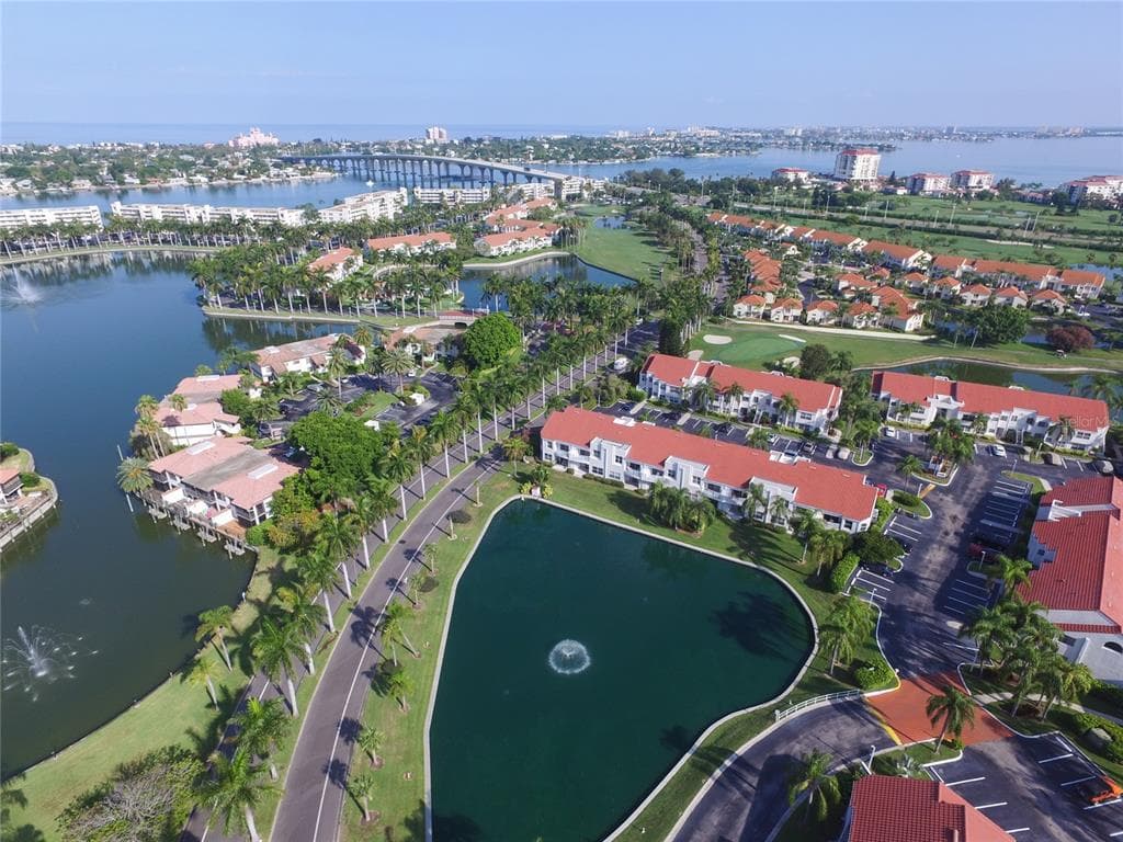 6085 BAHIA DEL MAR BOULEVARD UNIT 106 ST PETERSBURG, FL 33715