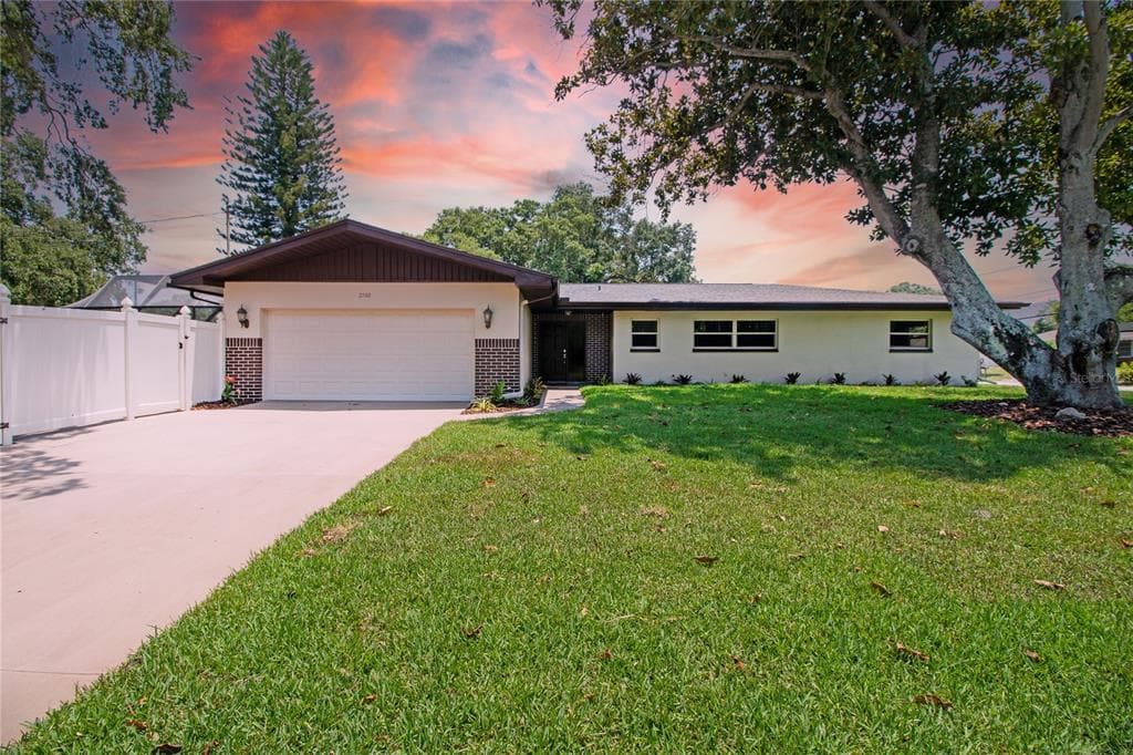 2760 ROSERY ROAD NE LARGO, FL 33771