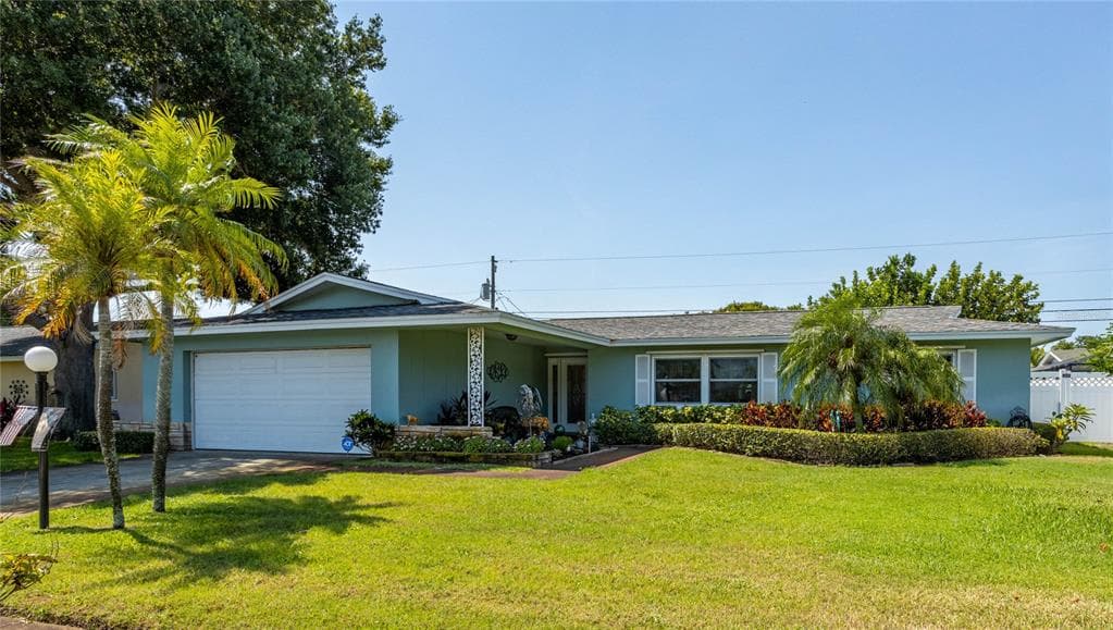 13924 BREWSTER DRIVE LARGO, FL 33774