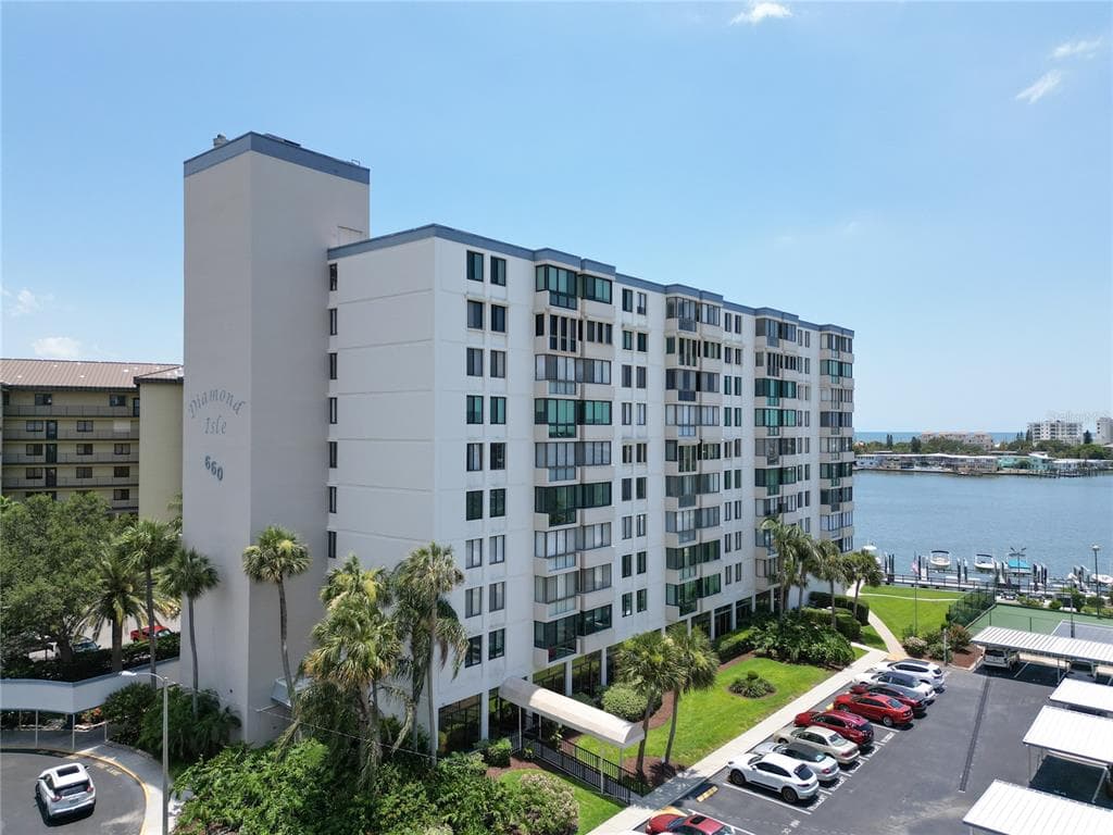 660 ISLAND WAY UNIT 406 CLEARWATER, FL 33767