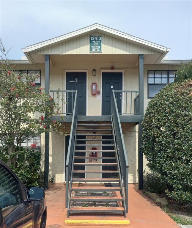 12413 OAK CEDAR PLACE UNIT 202 TAMPA, FL 33612