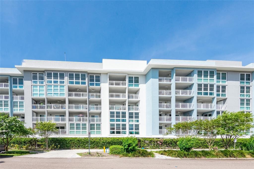 160 COLUMBIA DRIVE UNIT 601 TAMPA, FL 33606