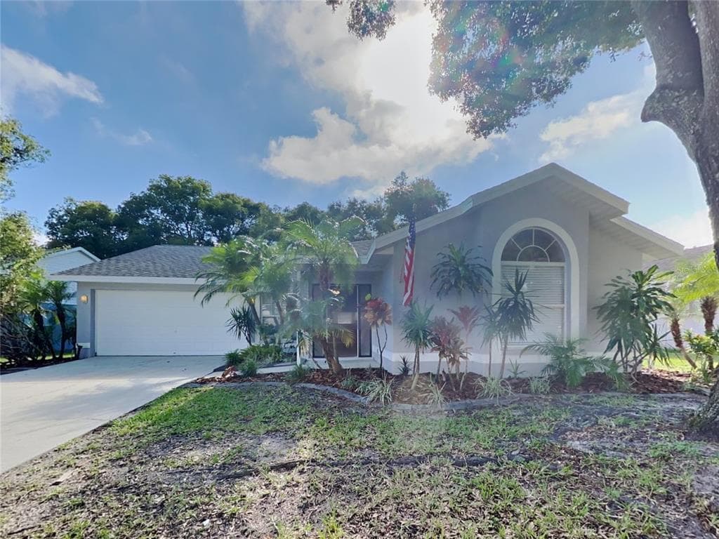 653 SAND RIDGE DRIVE VALRICO, FL 33594