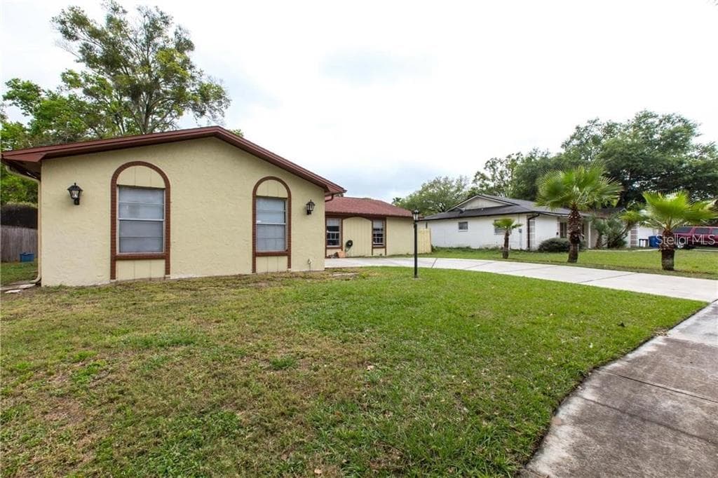4004 HIGHGATE DRIVE VALRICO, FL 33594