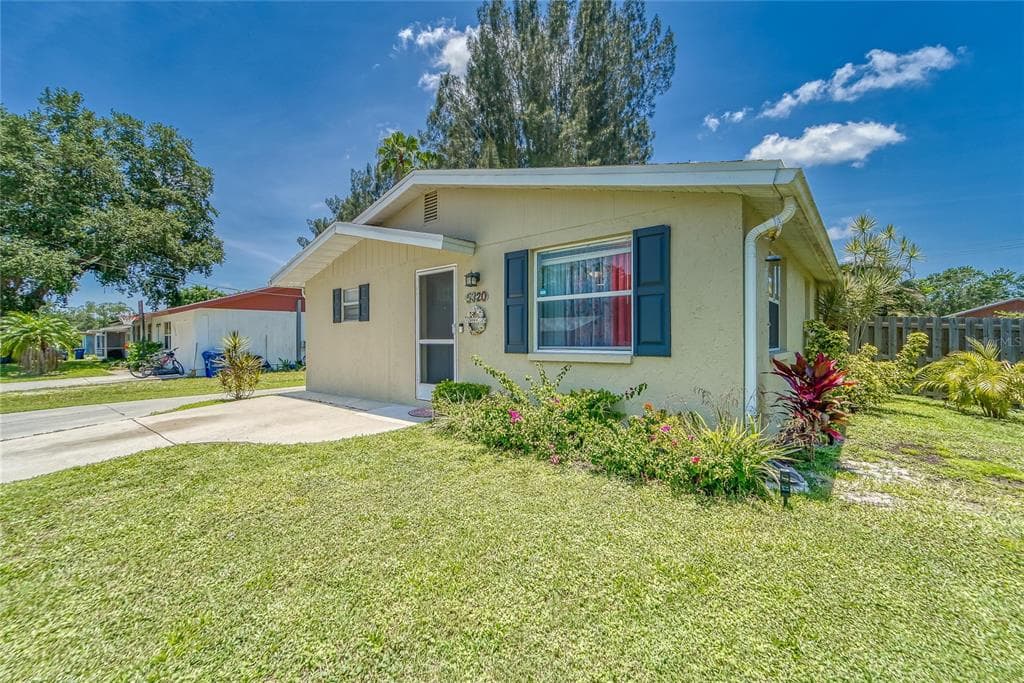 5320 MOELLER AVENUE SARASOTA, FL 34233
