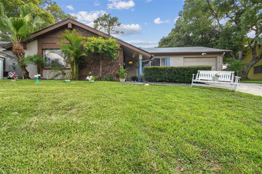 12209 COBBLE STONE DRIVE HUDSON, FL 34667