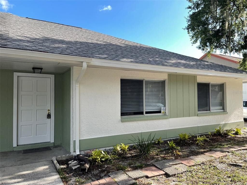 3218 LAUREL DALE DRIVE TAMPA, FL 33618