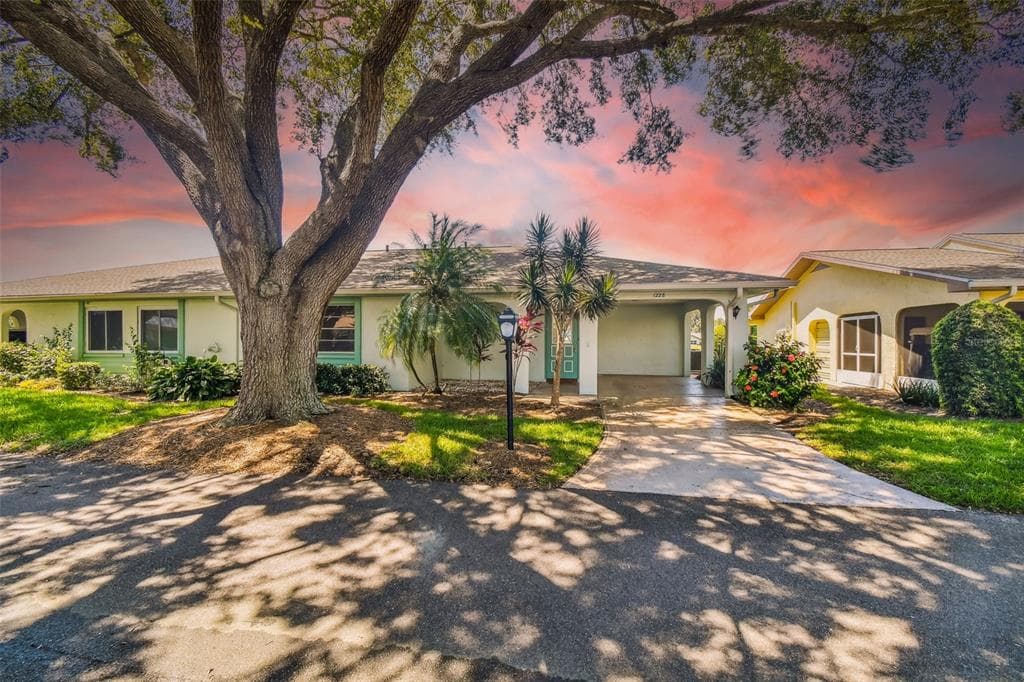 1228 HADDINGTON CIRCLE UNIT 67 SUN CITY CENTER, FL 33573