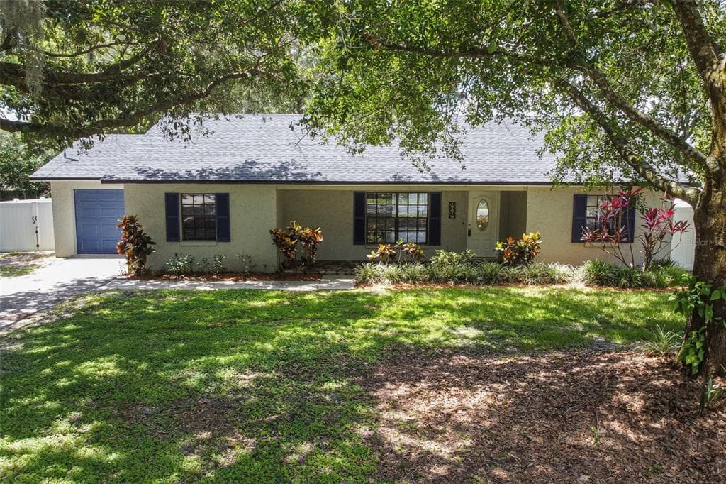 10813 LA VISTA LOOP RIVERVIEW, FL 33578