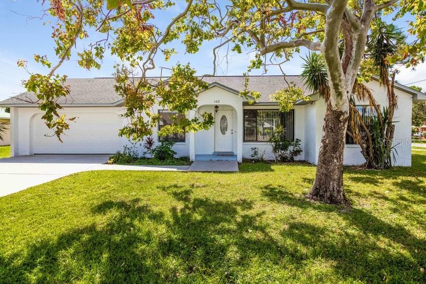 102 SE 39TH STREET CAPE CORAL, FL 33904