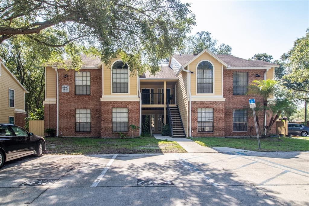 8603 FANCY FINCH DRIVE UNIT 203 TAMPA, FL 33614