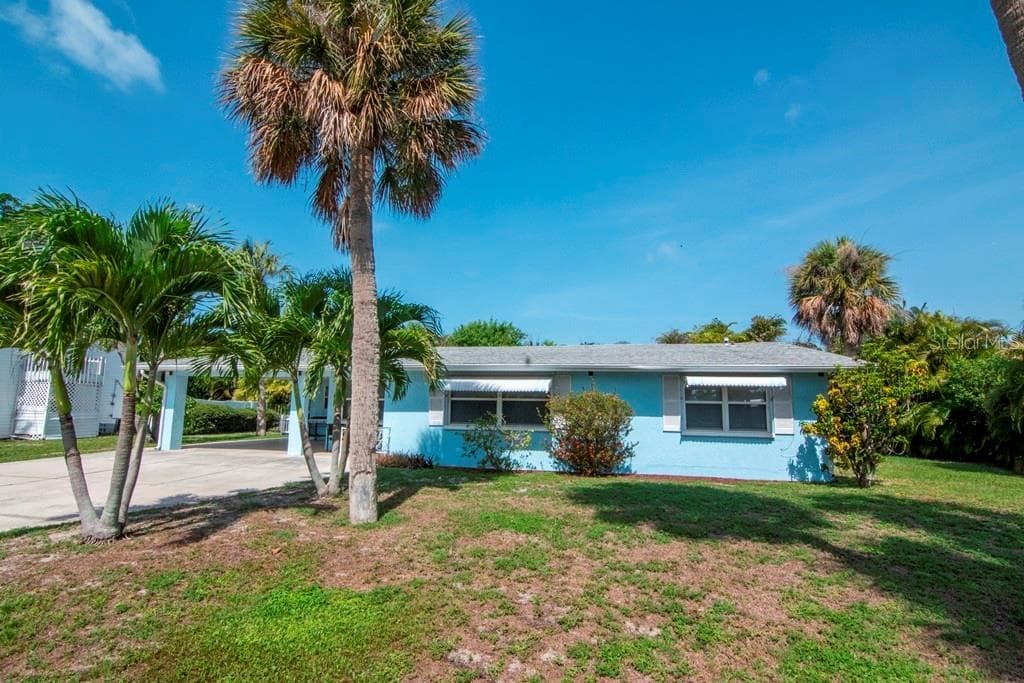 214 85TH STREET HOLMES BEACH, FL 34217