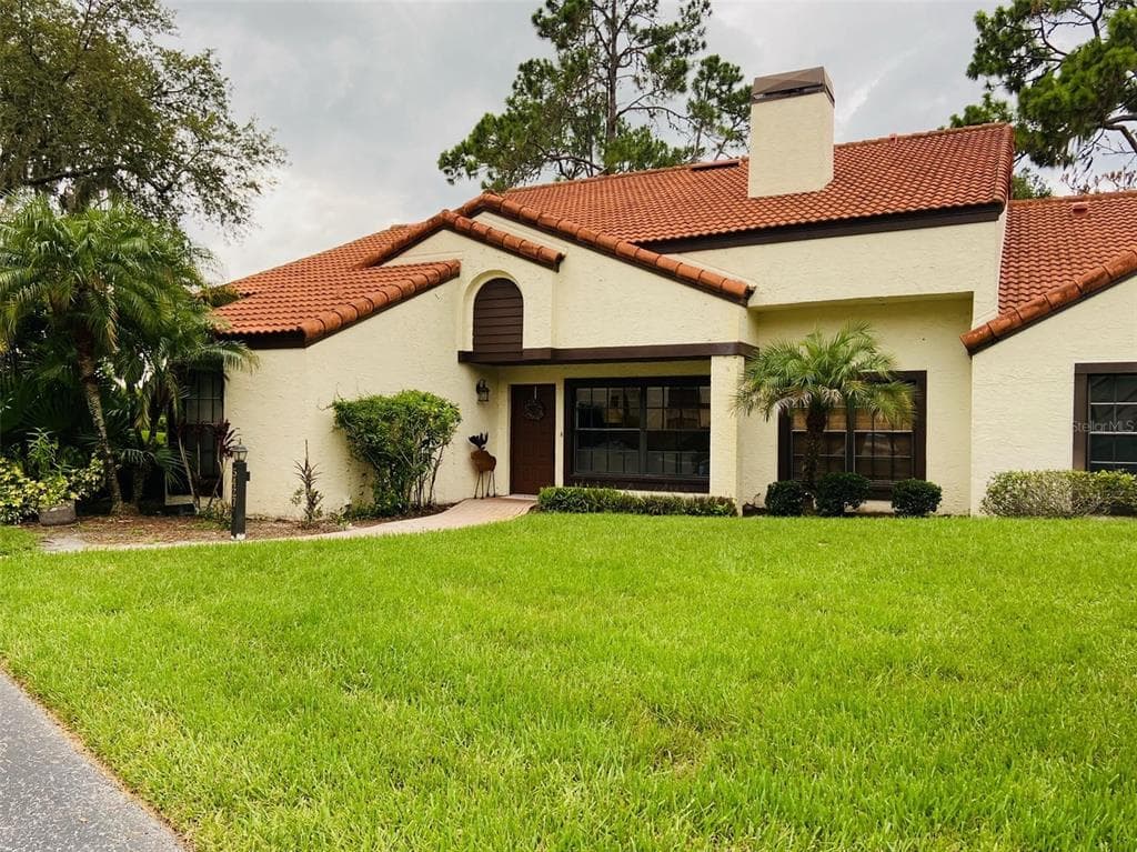 5427 VILLA DESTE COURT WESLEY CHAPEL, FL 33543