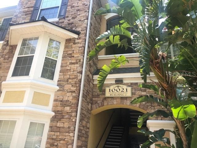 10021 COURTNEY PALMS BOULEVARD UNIT 204 TAMPA, FL 33619