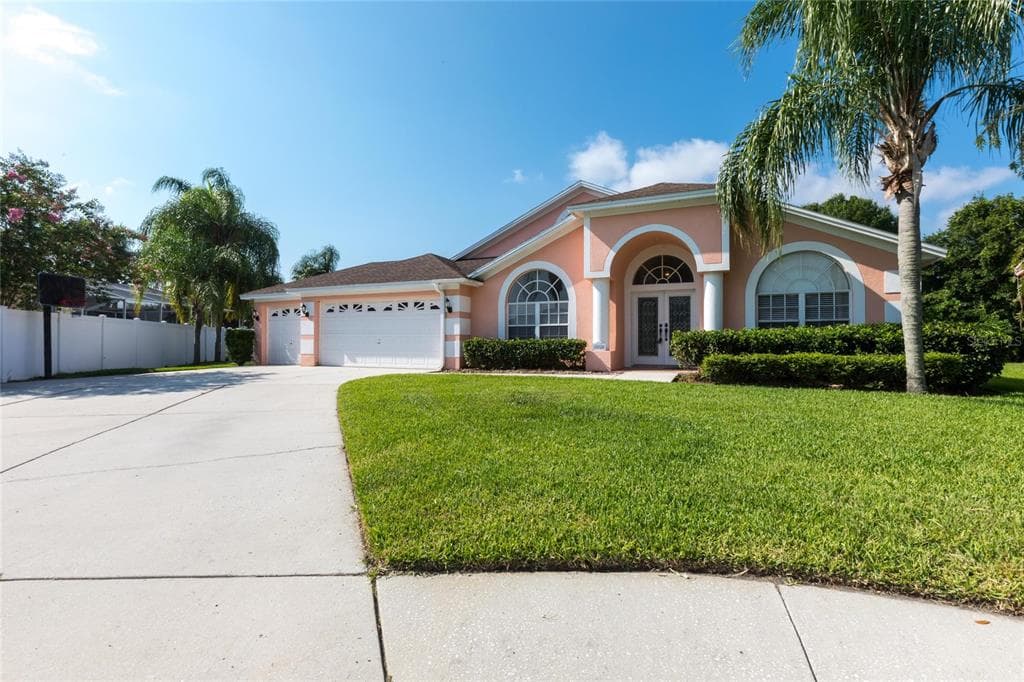 2005 GOLF MANOR BOULEVARD