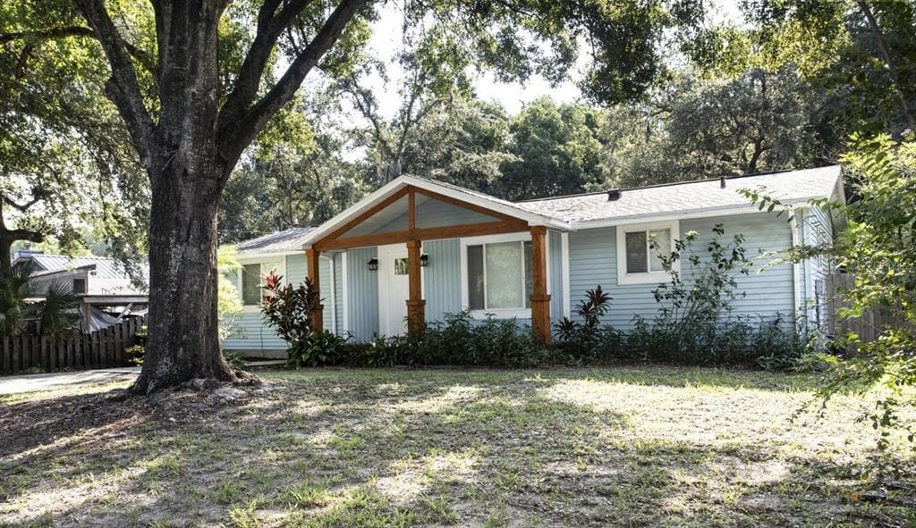 8832 HAGADORN ROAD RIVERVIEW, FL 33578
