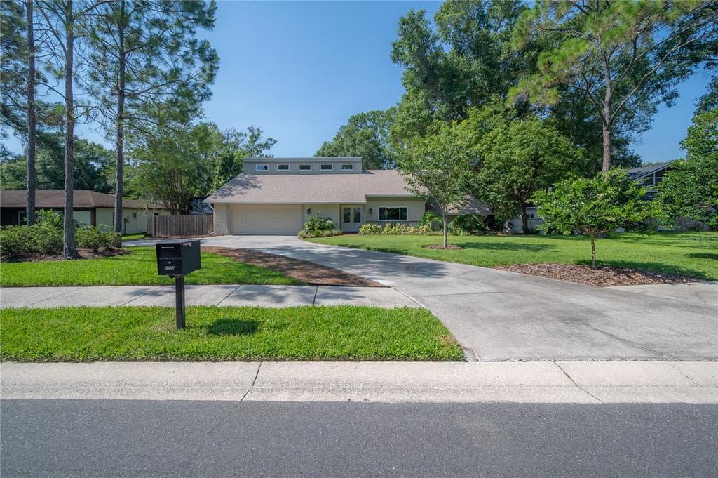 6713 WHITEWAY DRIVE TEMPLE TERRACE, FL 33617
