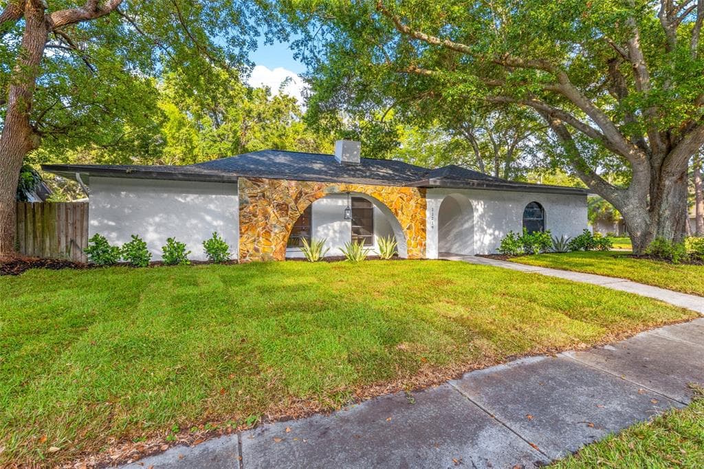 11219 93RD STREET LARGO, FL 33773