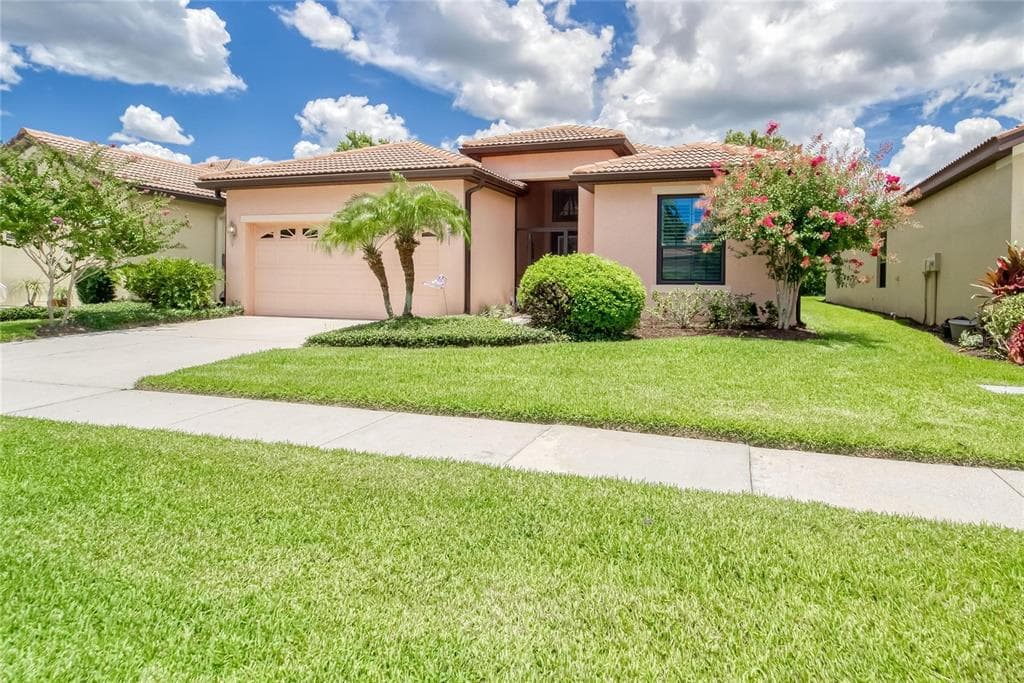 306 SILVER FALLS DRIVE APOLLO BEACH, FL 33572