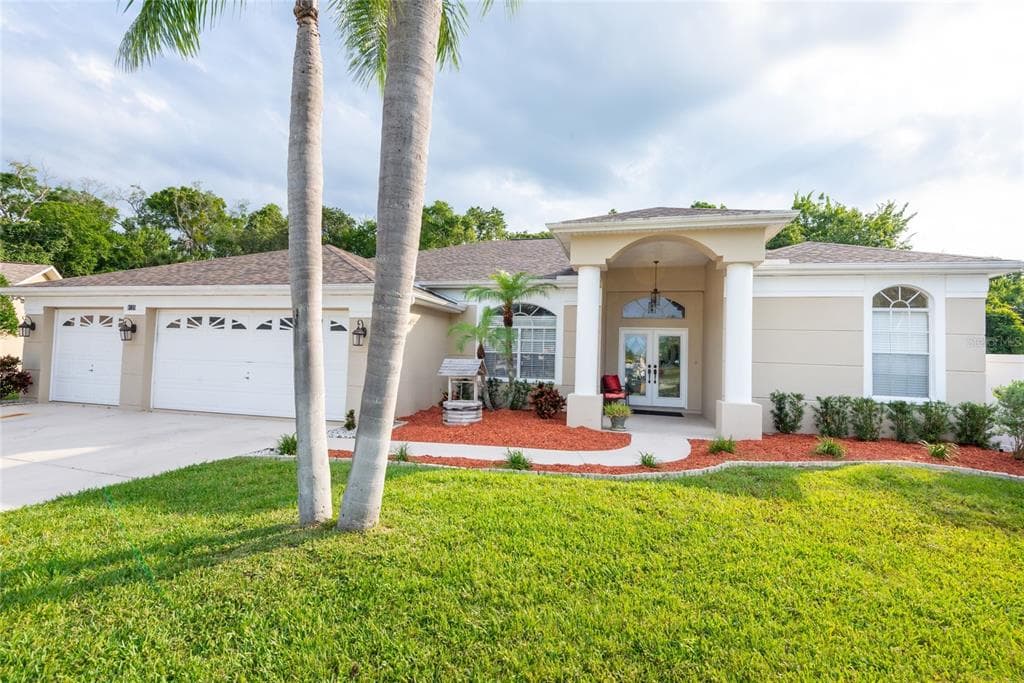 8125 SETTERS POINT DRIVE NEW PORT RICHEY, FL 34653