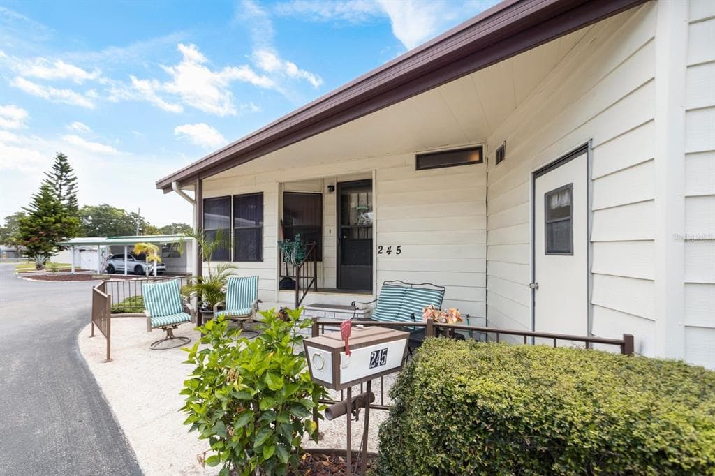 4150 66TH STREET N UNIT 245 ST PETERSBURG, FL 33709