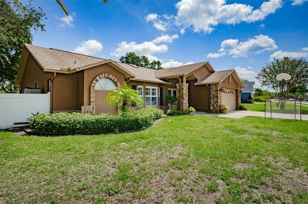 8823 EASTHAVEN COURT NEW PORT RICHEY, FL 34655