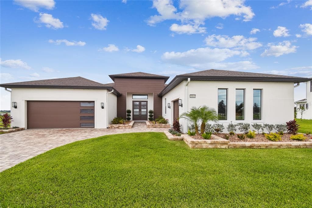 8964 SANDERS TREE LOOP WESLEY CHAPEL, FL 33545