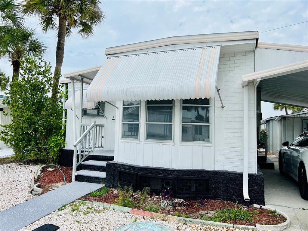 4851 W GANDY BOULEVARD UNIT B14L40 TAMPA, FL 33611