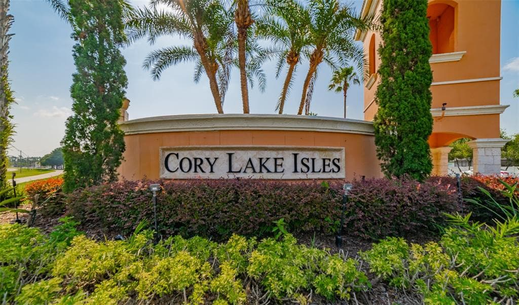10729 CORY LAKE DRIVE TAMPA, FL 33647