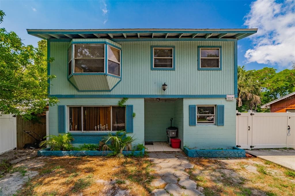 6704 50TH AVENUE N ST PETERSBURG, FL 33709
