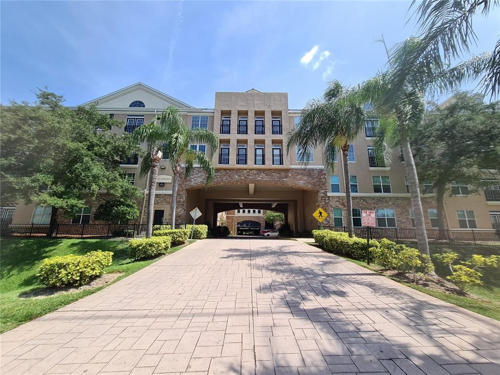 4221 W SPRUCE STREET UNIT 1405 TAMPA, FL 33607