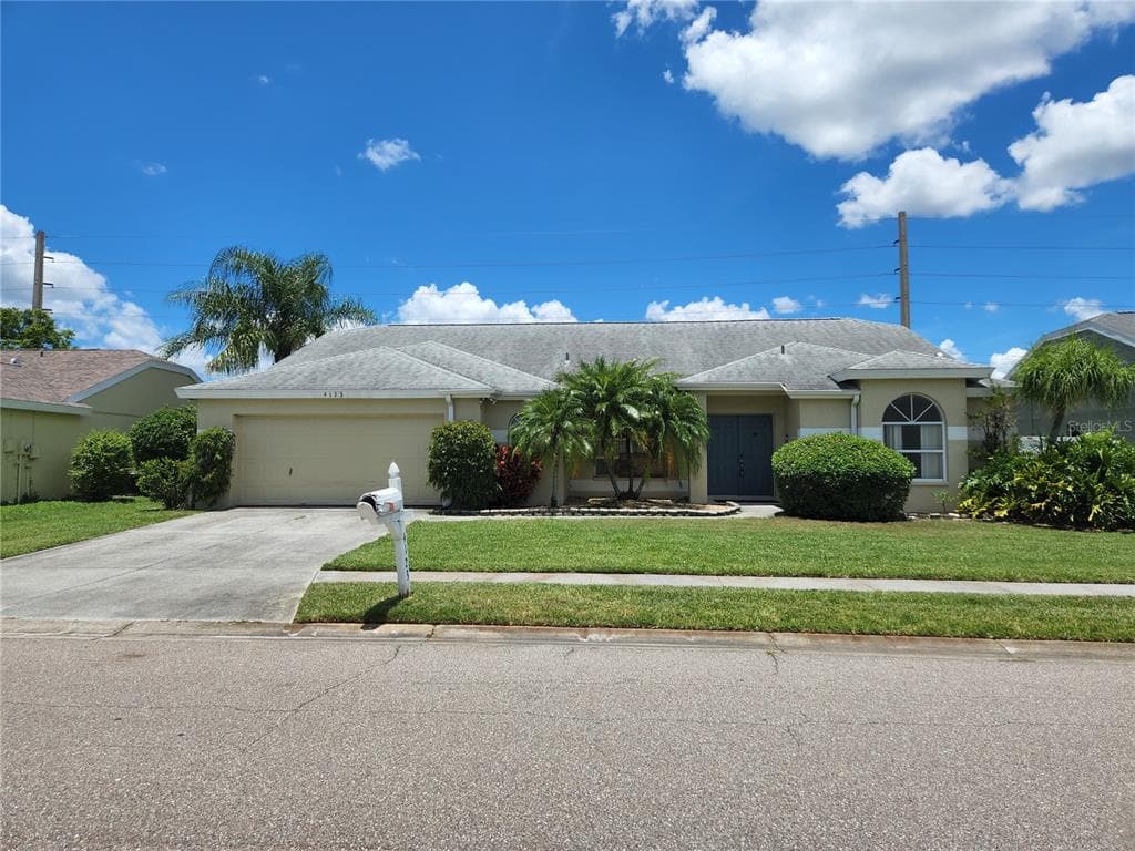 4123 E DOVER DRIVE BRADENTON, FL 34203