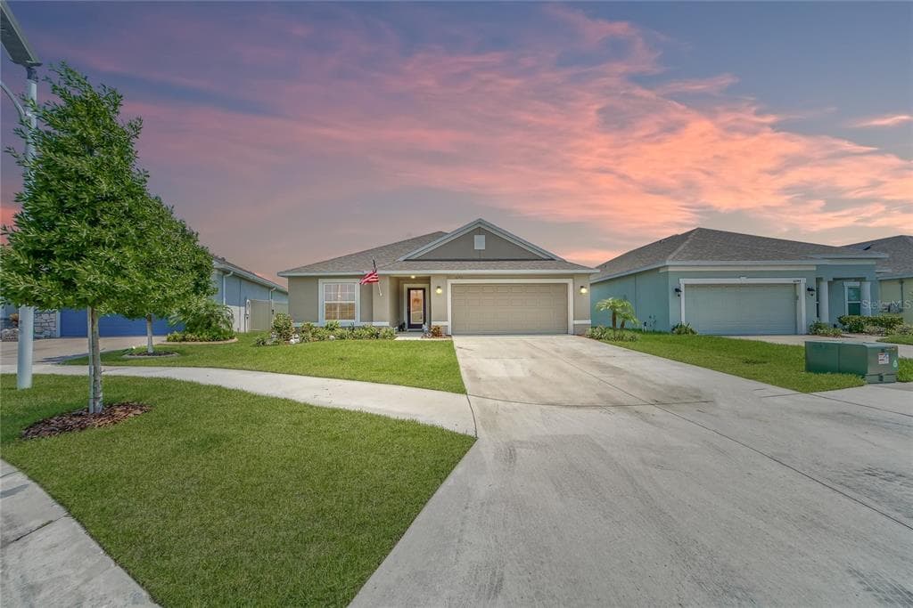 16742 MOONER PLANK CIRCLE WIMAUMA, FL 33598