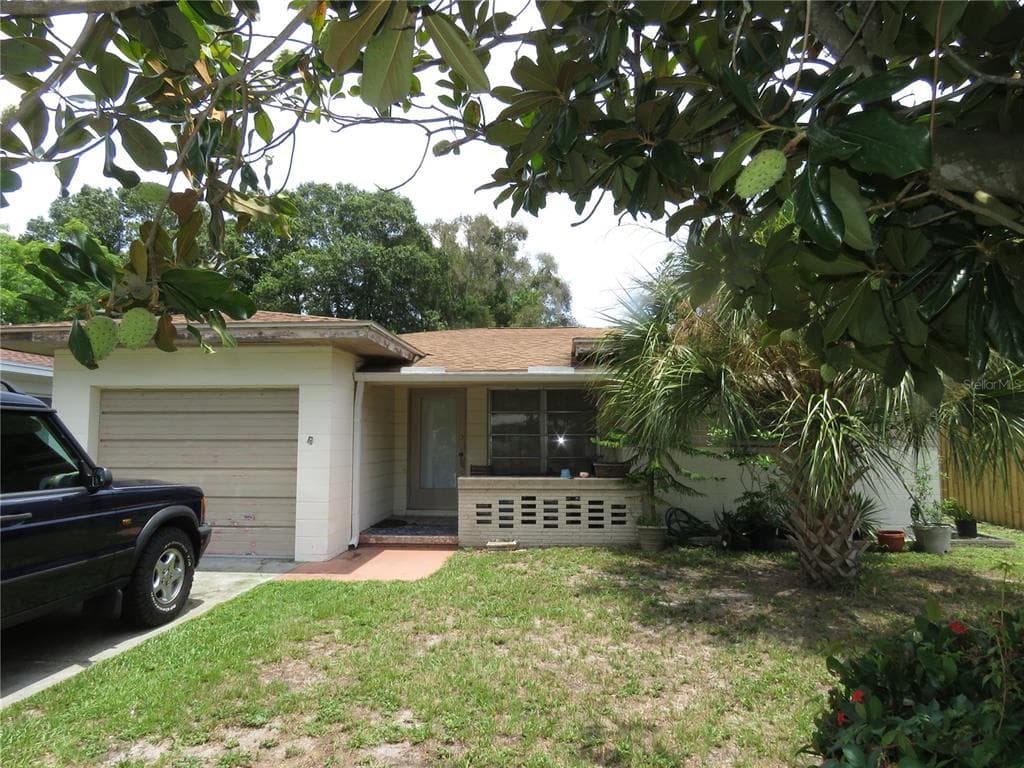914 FREEMONT STREET S GULFPORT, FL 33707