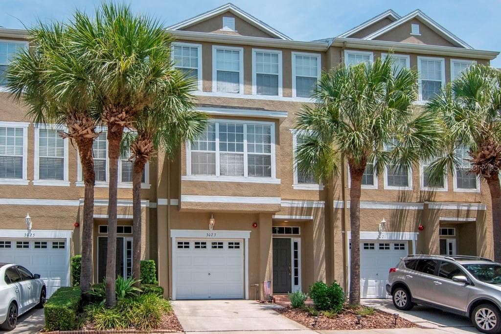 3023 POINTEVIEW DRIVE TAMPA, FL 33611