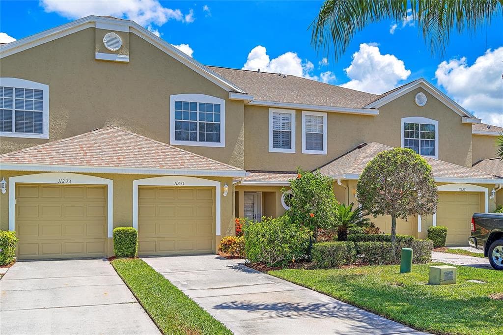 11231 KAPOK GRAND CIRCLE ST PETERSBURG, FL 33708