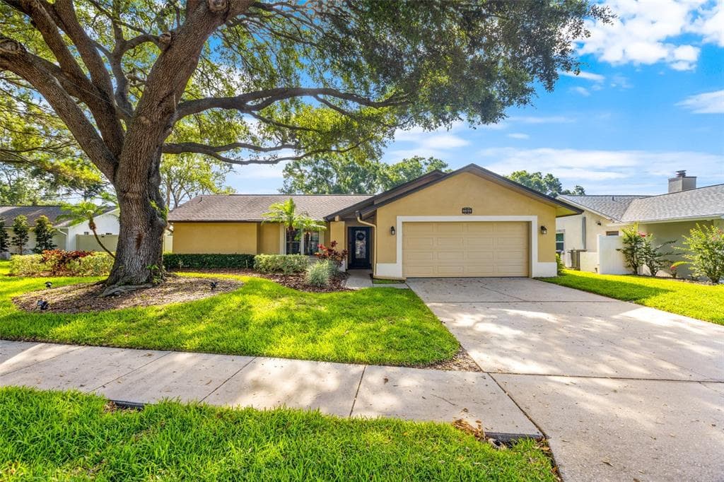 2363 PODOCARPUS WAY CLEARWATER, FL 33759