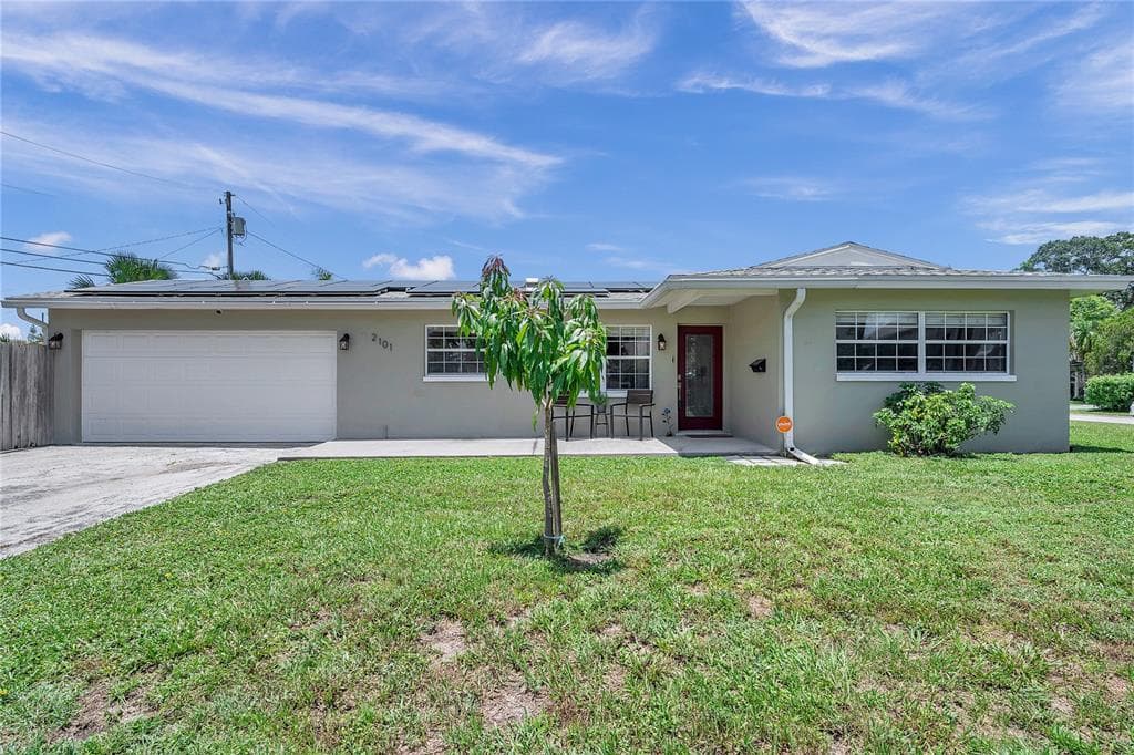 2101 63RD AVENUE N ST PETERSBURG, FL 33702