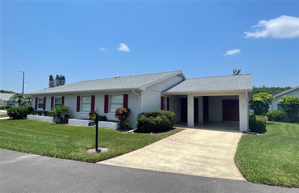 104 GLENDOWER CIRCLE UNIT 281 SUN CITY CENTER, FL 33573