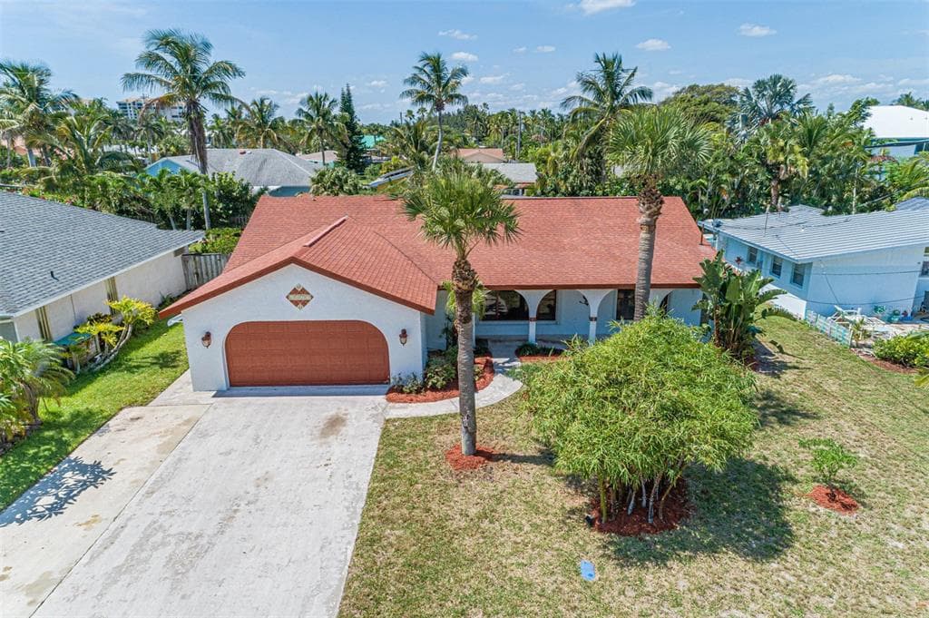 1927 EUCALYPTUS AVENUE HUTCHINSON ISLAND, FL 34949