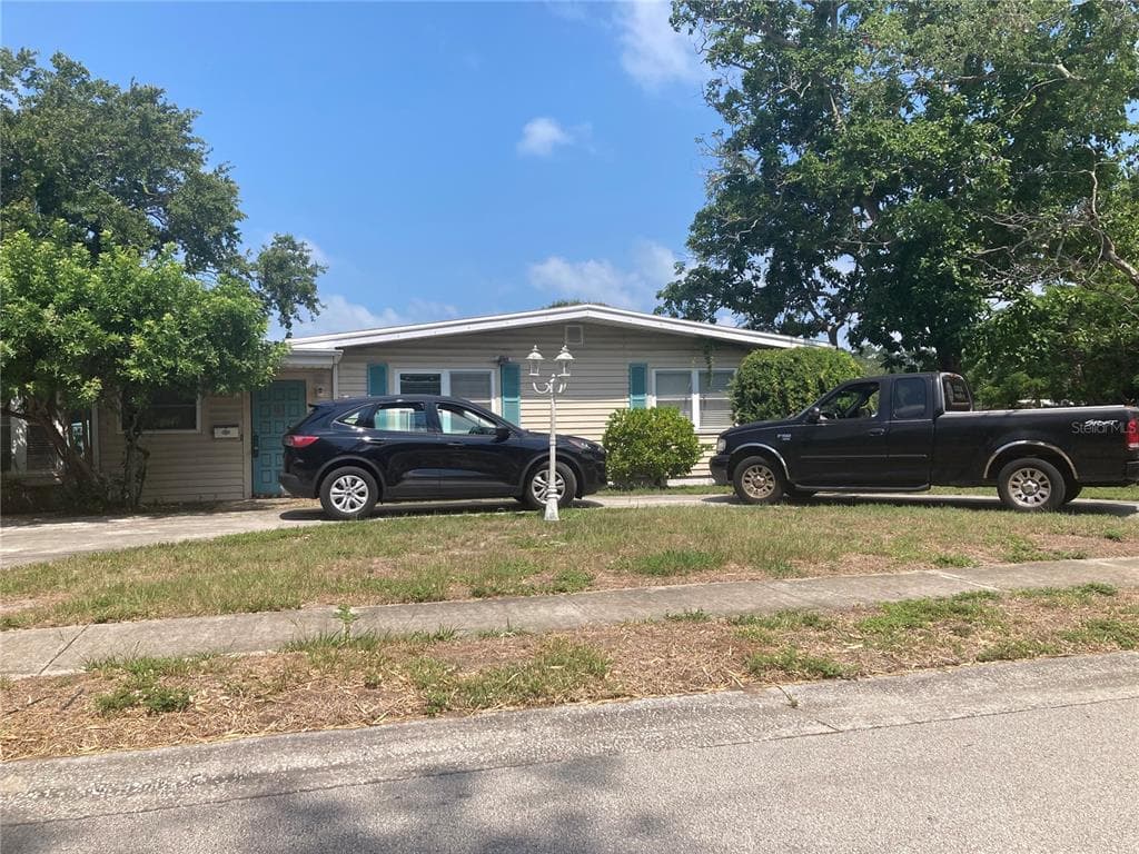 1050 74TH STREET N ST PETERSBURG, FL 33710