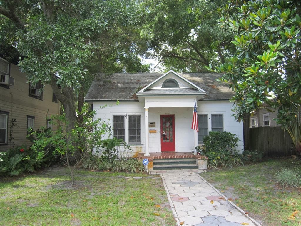 222 11TH AVENUE NE ST PETERSBURG, FL 33701