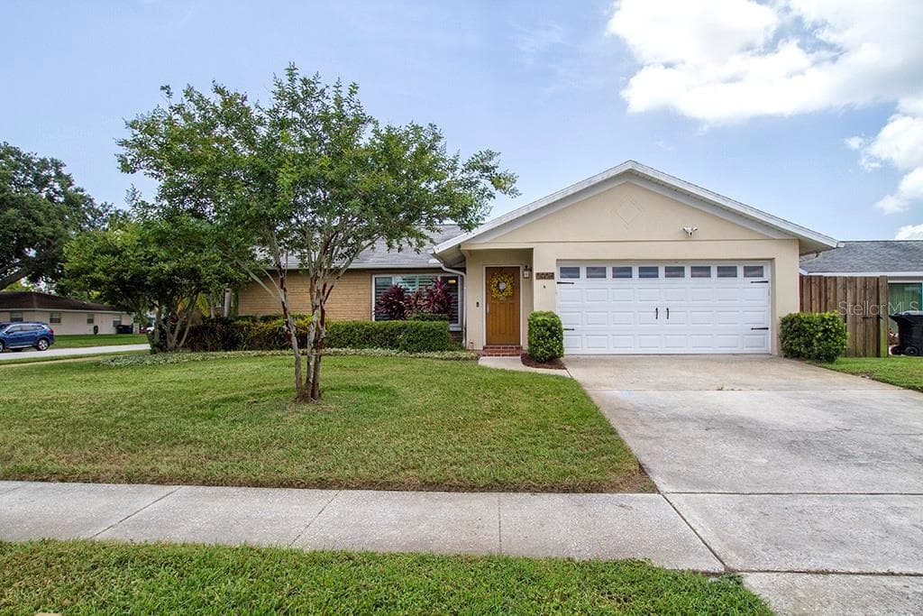 2925 CATHERINE DRIVE CLEARWATER, FL 33759