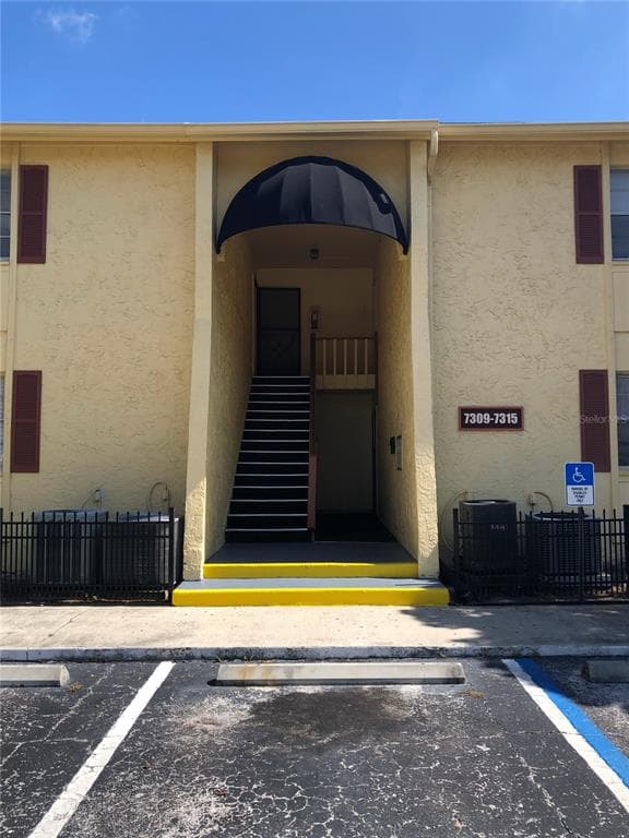 7311 ABONADO ROAD UNIT 7311 TAMPA, FL 33615