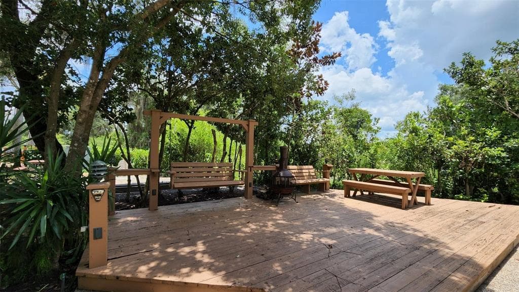 413 LONGHORN DRIVE LAKE WALES, FL 33898